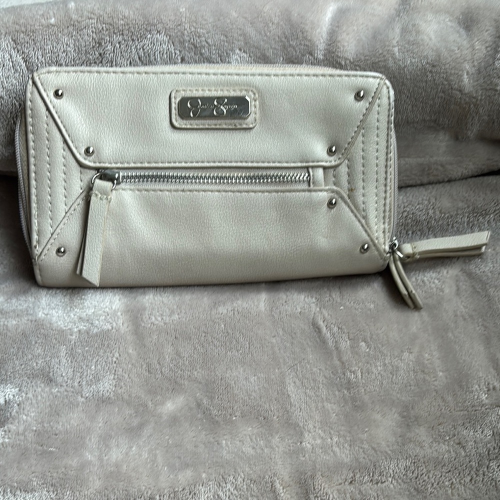 Jessica Simpson Cream Zip Wallet